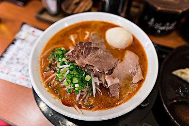 传《霍格沃兹的传承》借鉴了《最后的生还者2》《对马岛之鬼》